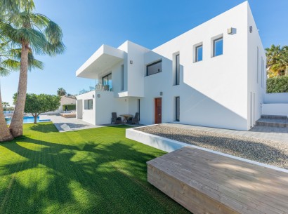 Sale - Villa -
Benissa - Baladrar