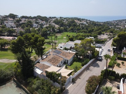 Sale - Chalet -
Benissa - San Jaime
