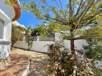 Resale - Villa -
Jalón