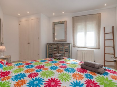 Resale - Villa -
Benissa - Pedramala