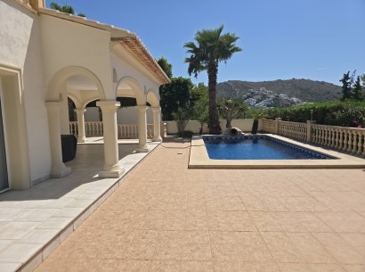 Sale - Villa -
Moraira - El Portet