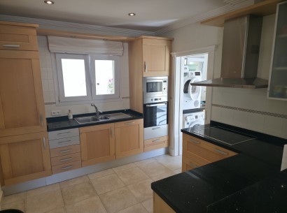 Sale - Villa -
Moraira - El Portet