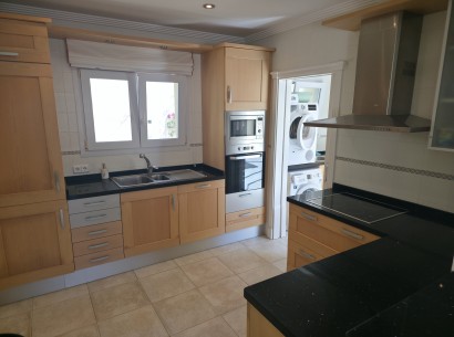 Sale - Villa -
Moraira - El Portet