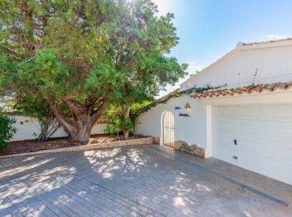 Sale - Villa -
Benissa - Fanadix